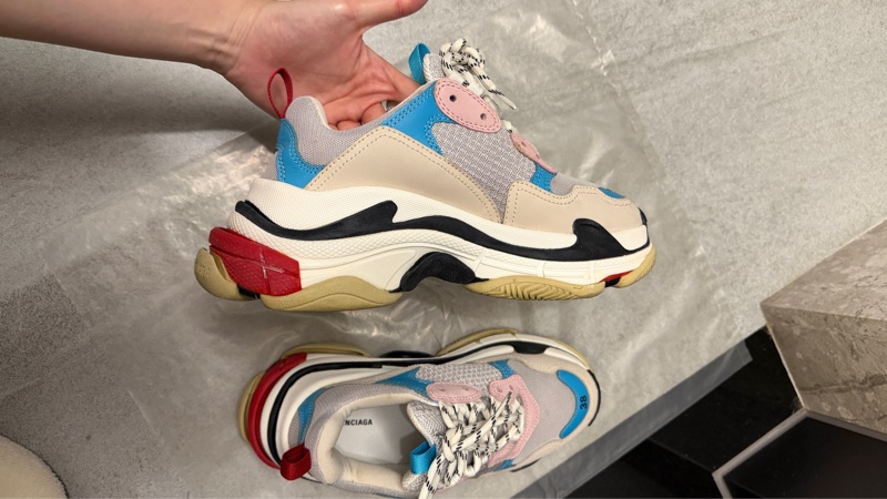 Balenciaga Triple S老爹鞋-1