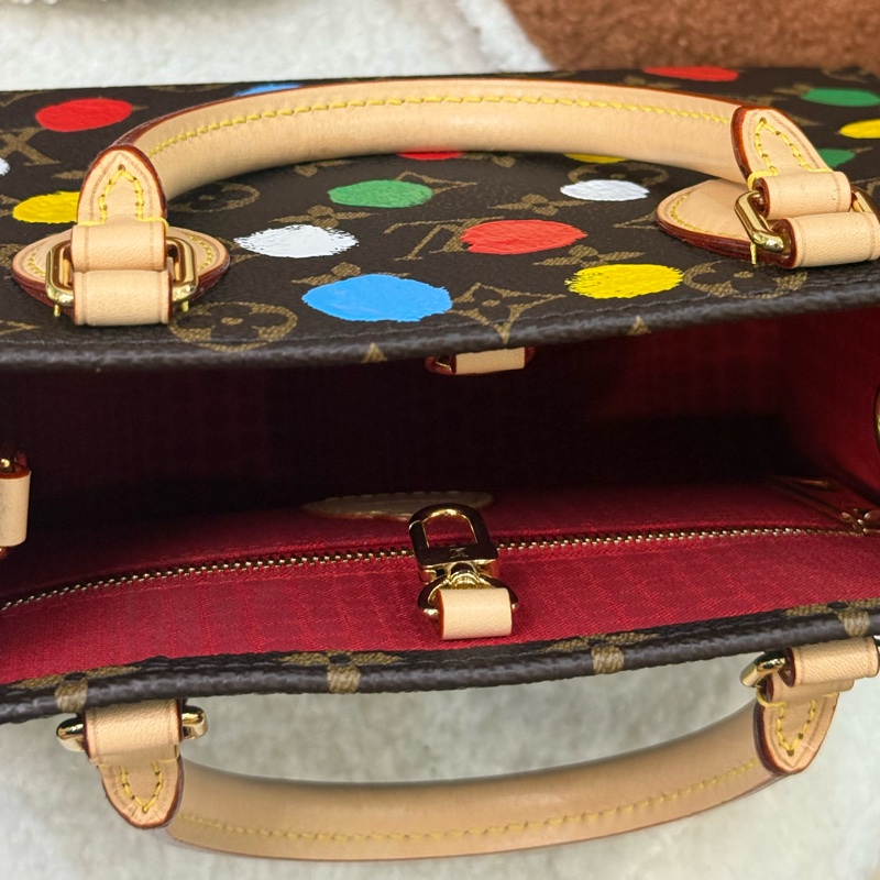 Lv on the go 草間彌生聯名 PM-10