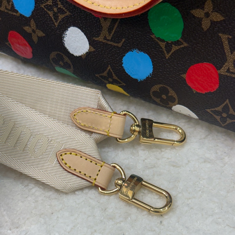 Lv on the go 草間彌生聯名 PM-11