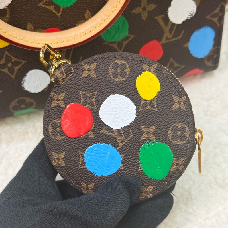 Lv on the go 草間彌生聯名 PM-18
