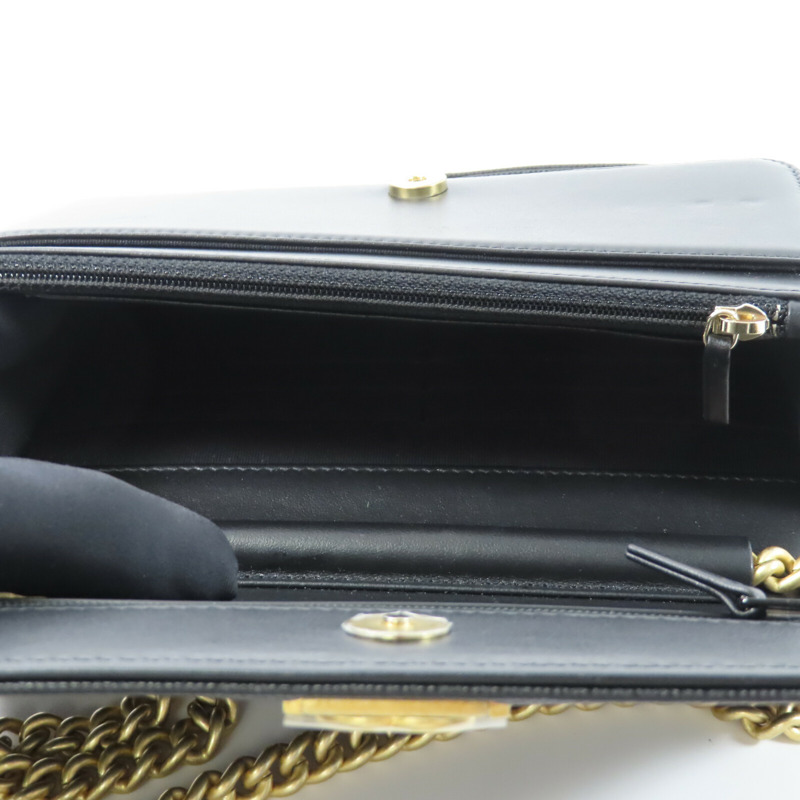 CHANEL 牛皮皮革Boy Wallet On Chain鏈帶肩背袋-4