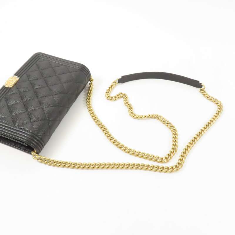 CHANEL 牛皮皮革Boy Wallet On Chain鏈帶肩背袋-8