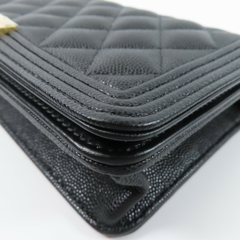 CHANEL 牛皮皮革Boy Wallet On Chain鏈帶肩背袋-11