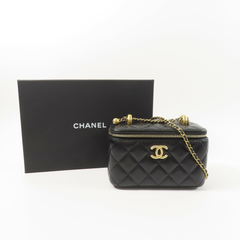 CHANEL 羊皮皮革Vanity Case鏈帶肩背袋-10