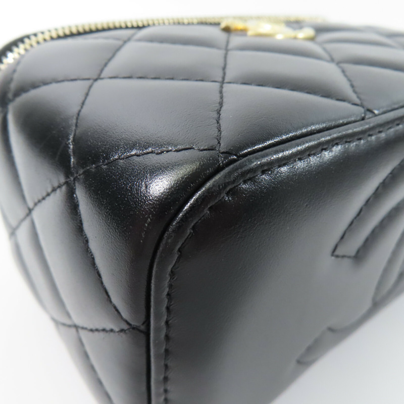 CHANEL 羊皮皮革Vanity Case鏈帶肩背袋-11