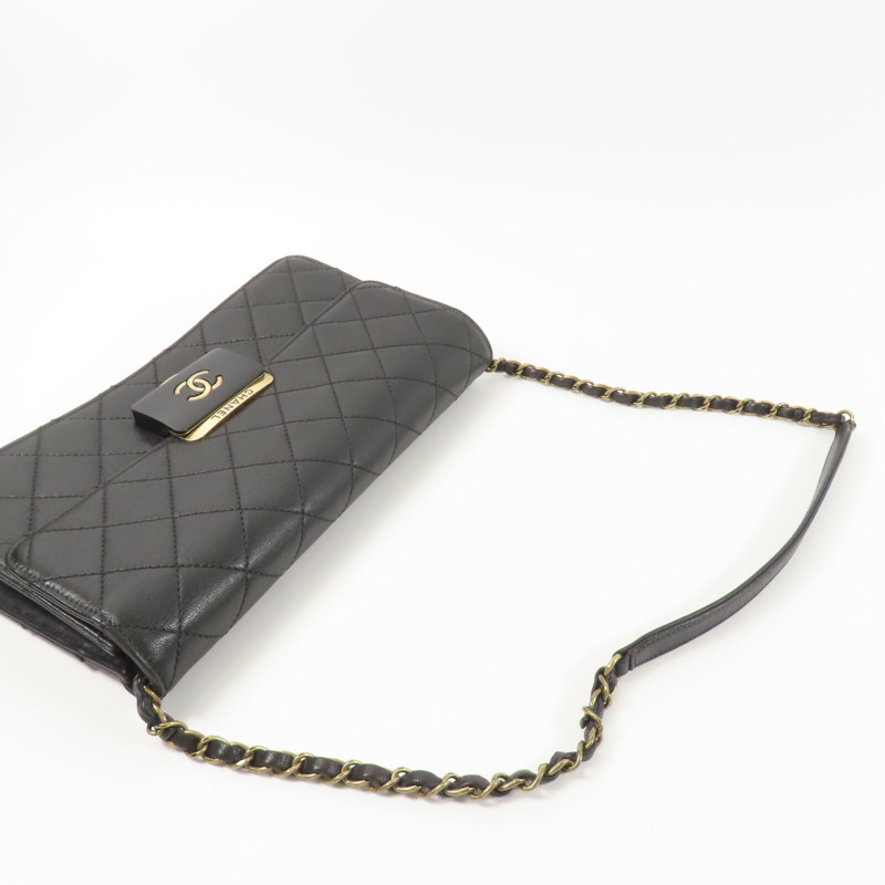 CHANEL 牛皮皮革Beauty Lock Flap鏈帶肩背袋-9