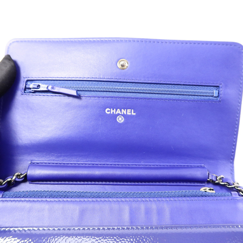 CHANEL 漆皮皮革WOC Wallet On Chain鏈帶肩背袋-13
