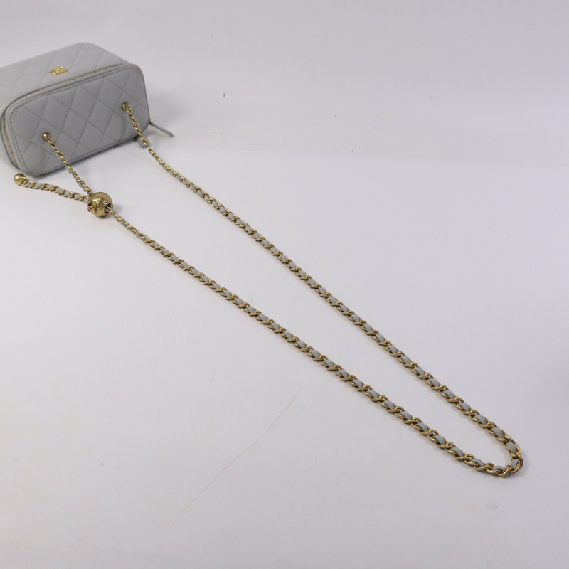 CHANEL 羊皮皮革Vanity Case鏈帶肩背袋-9