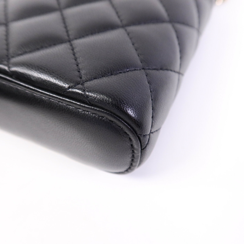 CHANEL 羊皮皮革Trendy CC Phone Bag鏈帶肩背袋-10