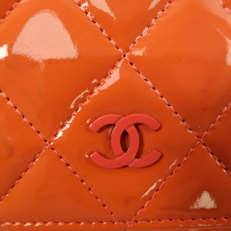 CHANEL 漆皮皮革WOC Wallet On Chain鏈帶肩背袋-6