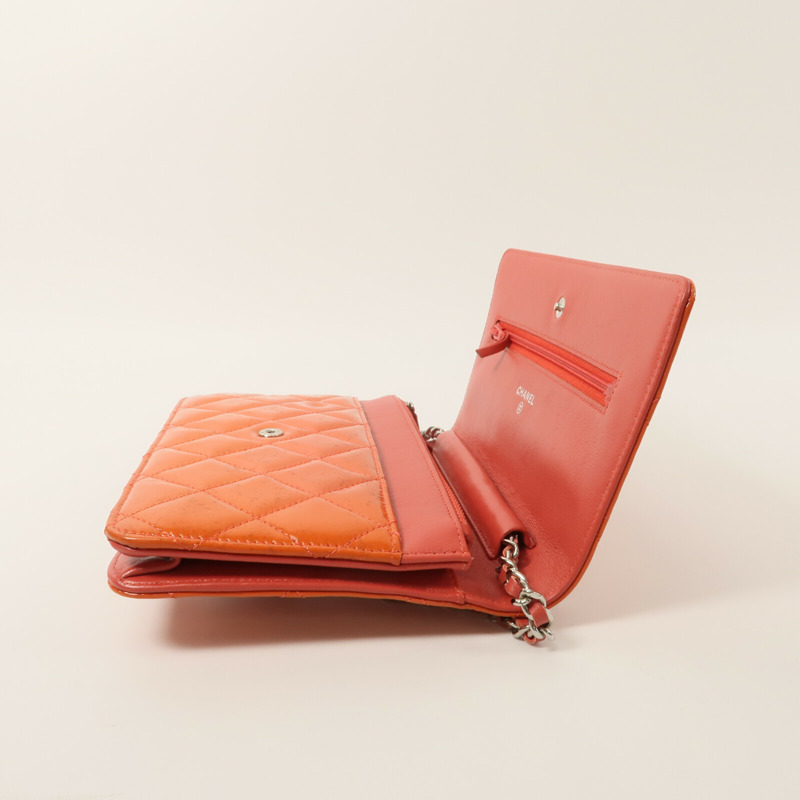 CHANEL 漆皮皮革WOC Wallet On Chain鏈帶肩背袋-8