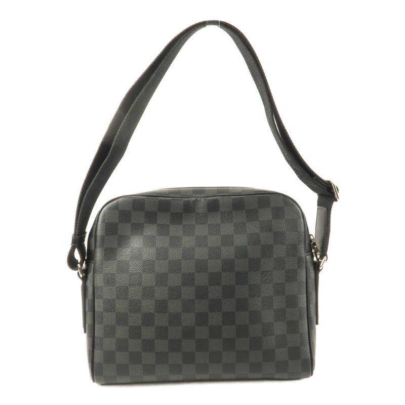 LOUIS VUITTON Damier Graphite Dayton Reporter Bag肩背袋-1