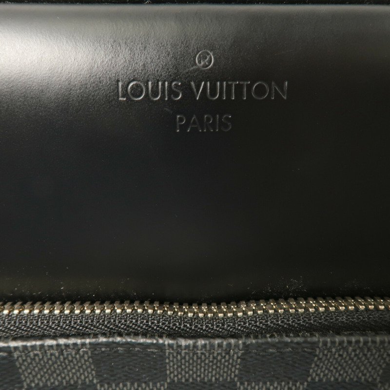 LOUIS VUITTON Damier Graphite Dayton Reporter Bag肩背袋-5