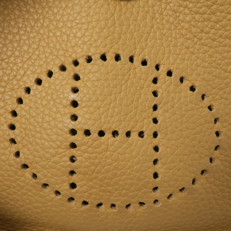 HERMES Clemence皮革Evelyne TPM肩背袋Biscuit-5