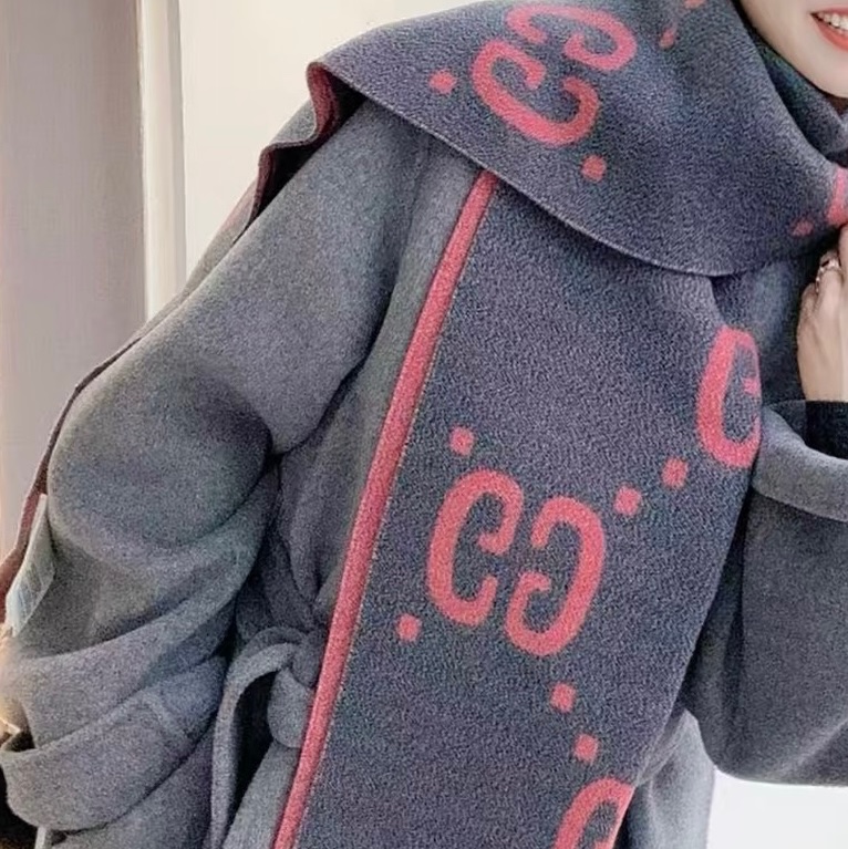 GG圍巾 Gucci 古馳 灰粉 羊絨 雙面 GG圖騰 圍巾 披肩 保暖圍巾 558007-4