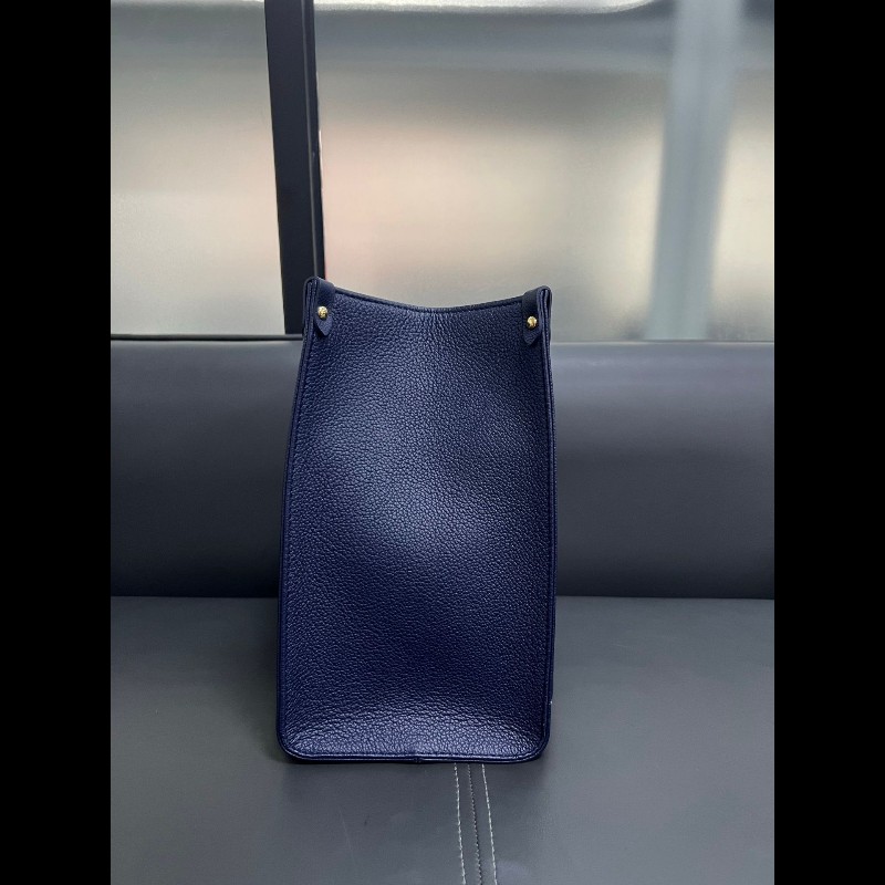 LV onthego 
深藍色全皮白花 中號tote-4