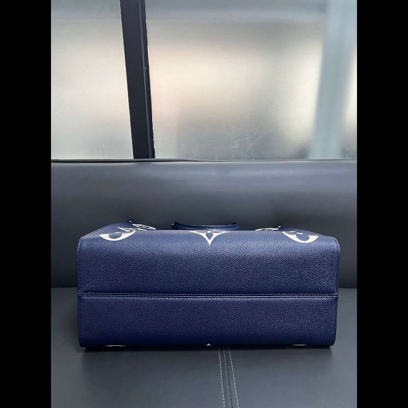 LV onthego 
深藍色全皮白花 中號tote-7