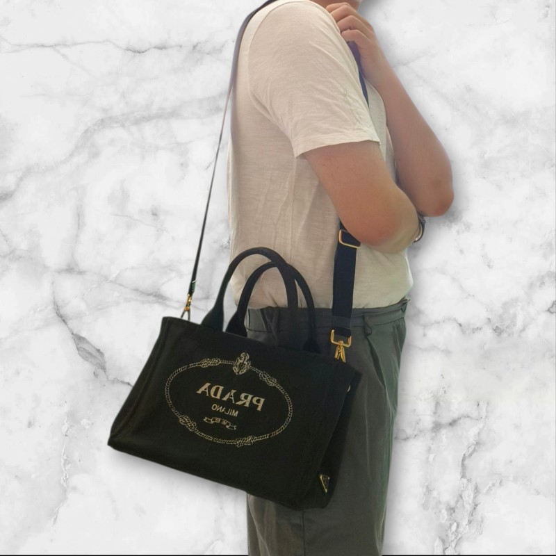 ‼️母親節狂降🫅‼️（原$17800）只到5/10⏰【8成新】㊣✨PRADA✨普拉達 黑灰色 牛仔布 兩用 手提包 肩背包 斜背包 /二手包/二手精品🌳二手樹屋🌳-48