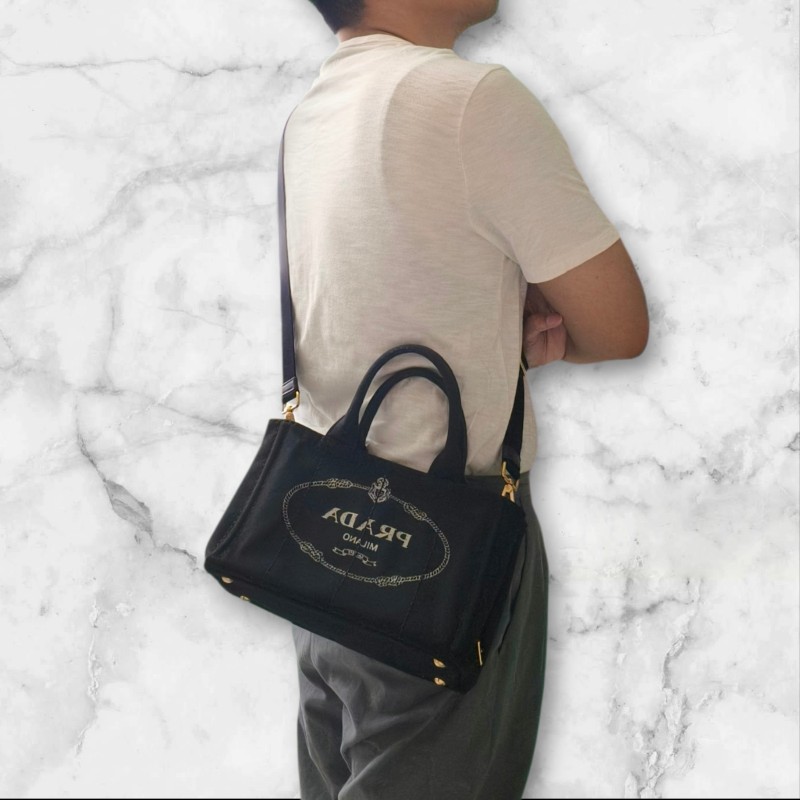 ‼️母親節狂降🫅‼️（原$17800）只到5/10⏰【8成新】㊣✨PRADA✨普拉達 黑灰色 牛仔布 兩用 手提包 肩背包 斜背包 /二手包/二手精品🌳二手樹屋🌳-49