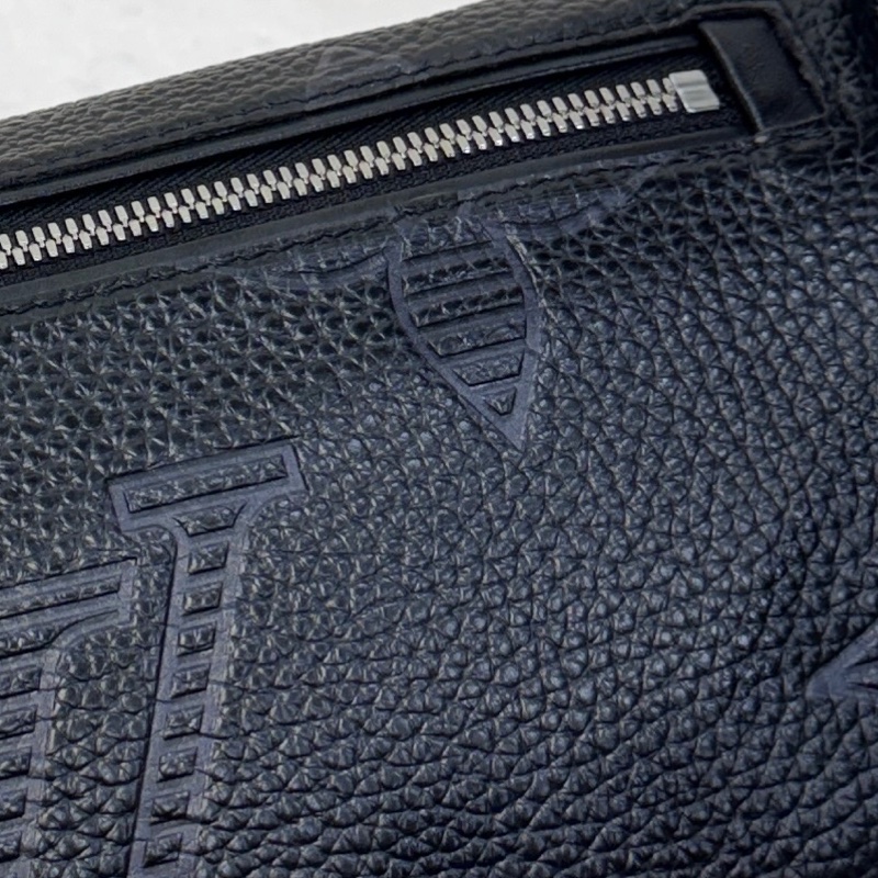 Discovery腰包 Louis Vuitton 路易威登 黑色 Taurillon Shadow壓紋牛皮 腰包 胸包 斜背包 M57289-11