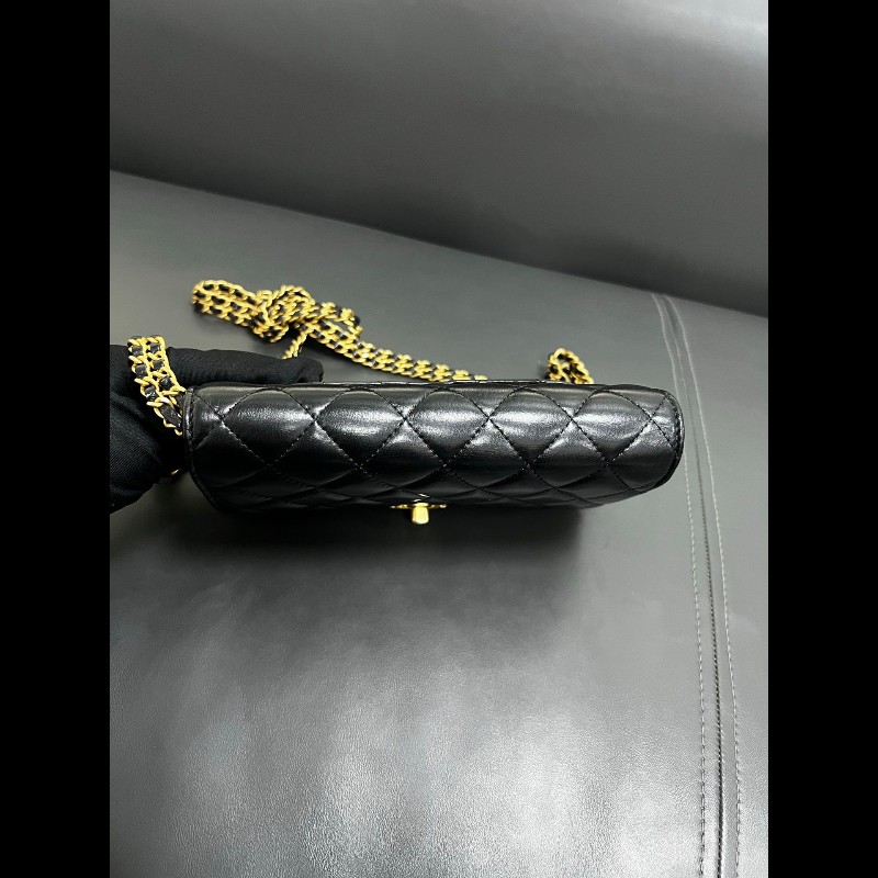 Chanel 23P Woc-6