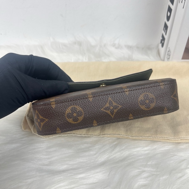 lv新款三合一-5