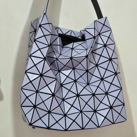 Issey Miyake 三宅一生 BaoBao 大號 valley 紫色 hobo包