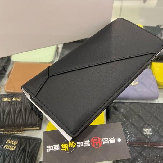 東區正精品㊣LOEWE PUZZLE C510978X07 全新黑色牛皮拼接全皮對開16卡銀釦拉鍊零錢袋長夾皮夾 RZ6402-8