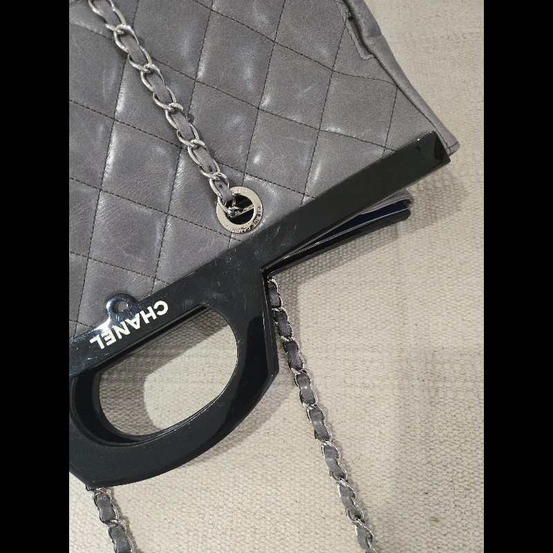 Chanel 香奈兒 秀款 灰色仿舊小牛皮 衣架包 手提肩背包-11