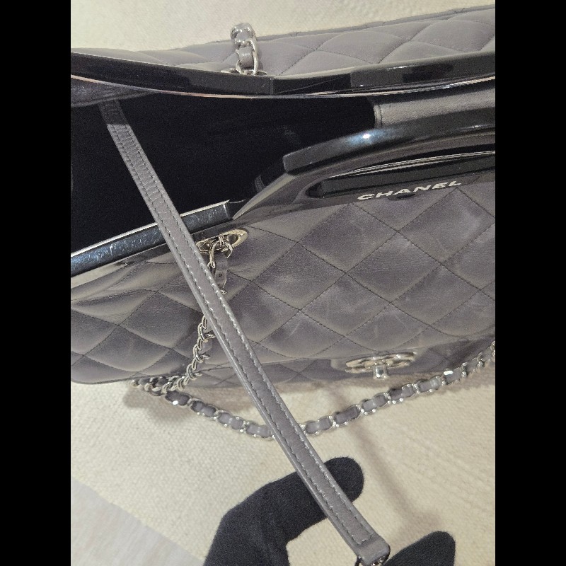 Chanel 香奈兒 秀款 灰色仿舊小牛皮 衣架包 手提肩背包-56