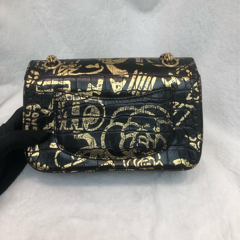 Chanel 2.55 20cm Black & Gold Graffiti 鱷魚紋 IA480-1