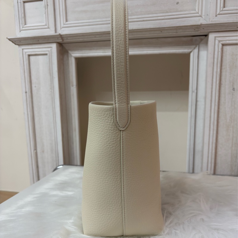 The Row N/S Park Tote Bag 小號 皮革托特包水桶包象牙白-4