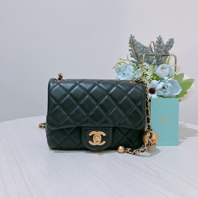 TK2042	Chanel 香奈兒迷你方胖子連金球包包 17cm Mini Square Flap Bag With Gold Ball Lambskin-0