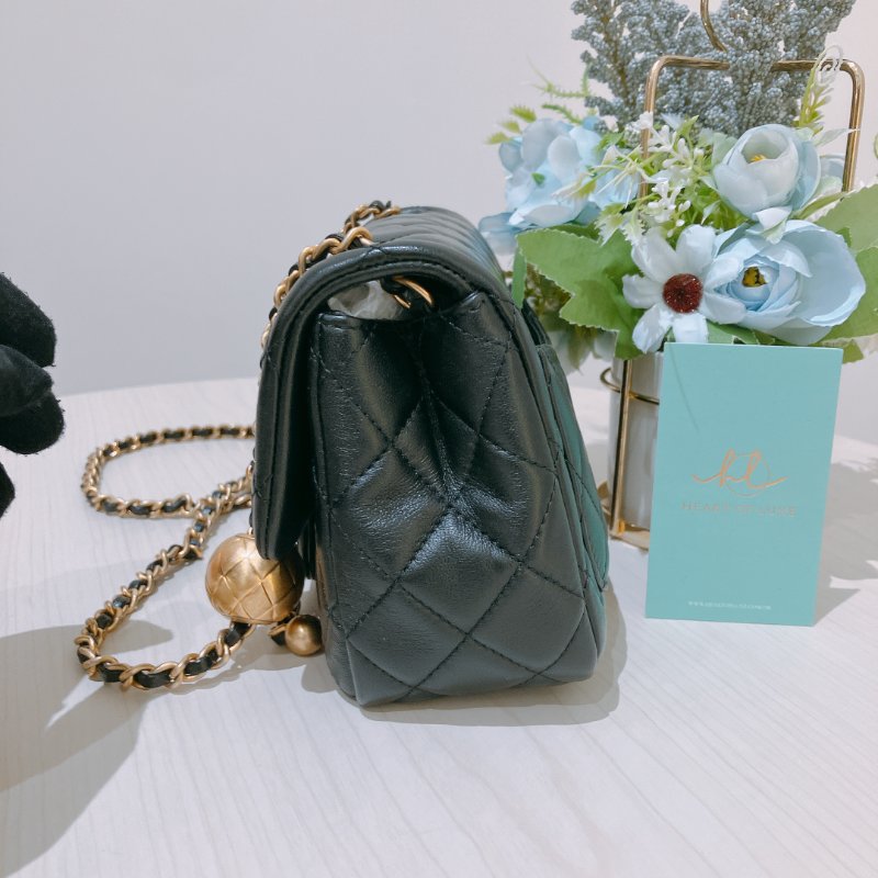 TK2042	Chanel 香奈兒迷你方胖子連金球包包 17cm Mini Square Flap Bag With Gold Ball Lambskin-2