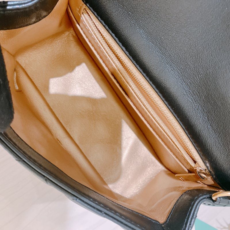 TK2042	Chanel 香奈兒迷你方胖子連金球包包 17cm Mini Square Flap Bag With Gold Ball Lambskin-12