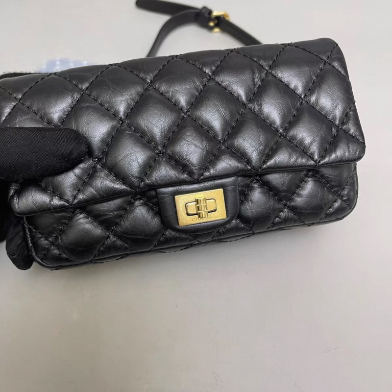 Chanel香奈兒2.55黑金油蠟牛皮腰包胸包斜挎包-3