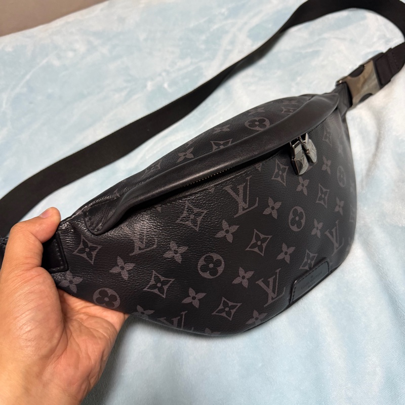 Lv新款黑花腰包（M46035 ) 芯片款-0