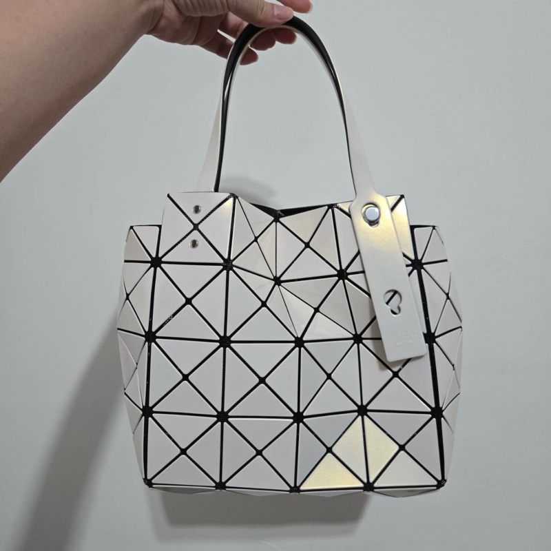 Issey Miyake 三宅一生 Bao Bao大號 鑽石結晶包 珍珠米白色-2
