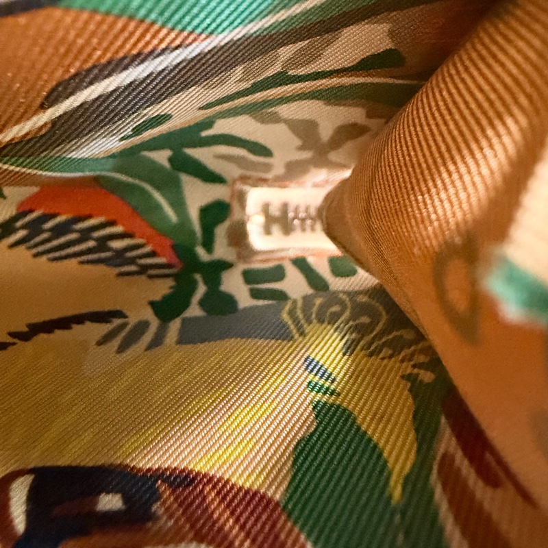 全新Hermes 白evercolor牛皮絲巾零錢包-17