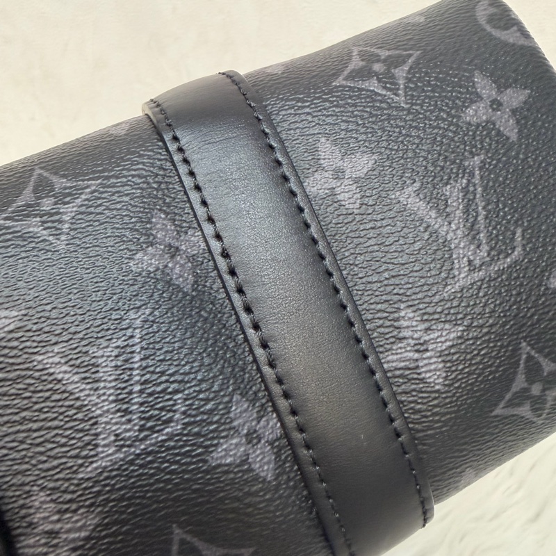 LV M46271 黑花 銀釦 手提包 斜背包 Keepall Bandoulière 25-10