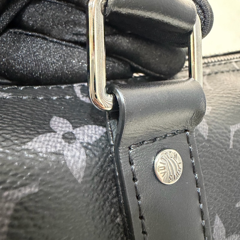 LV M46271 黑花 銀釦 手提包 斜背包 Keepall Bandoulière 25-37