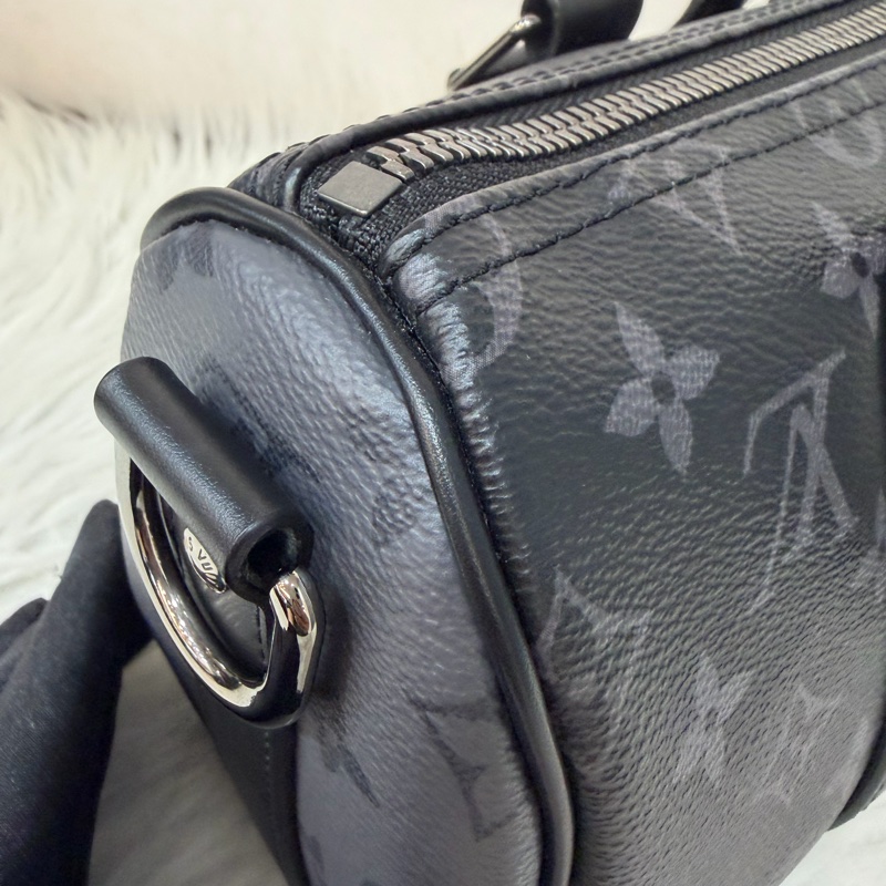 LV M46271 黑花 銀釦 手提包 斜背包 Keepall Bandoulière 25-52