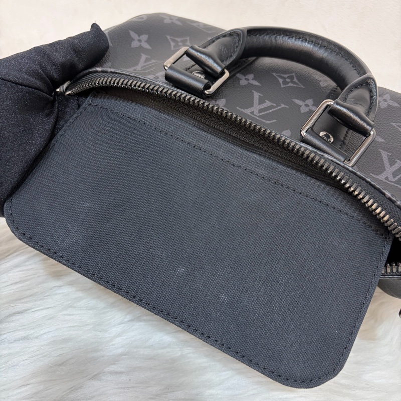 LV M46271 黑花 銀釦 手提包 斜背包 Keepall Bandoulière 25-60