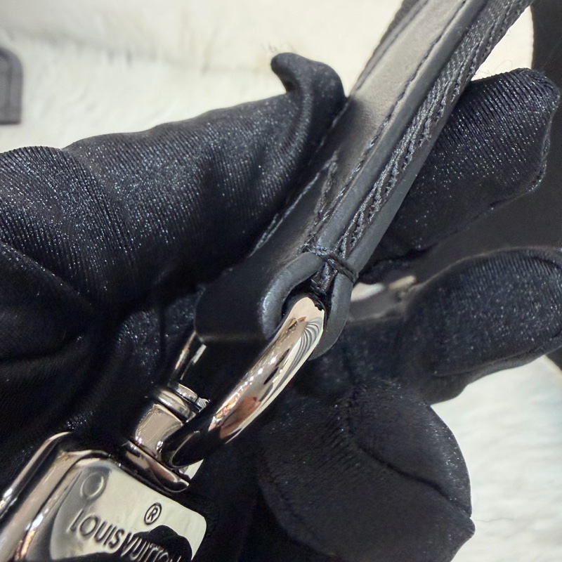 LV M46271 黑花 銀釦 手提包 斜背包 Keepall Bandoulière 25-89