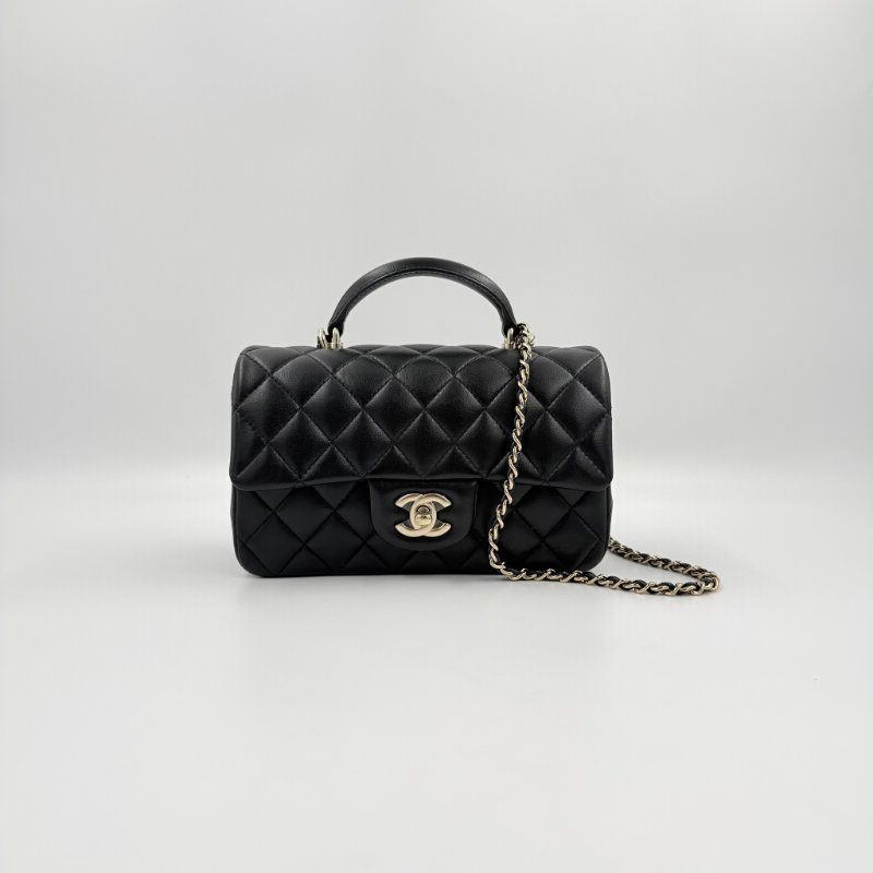 CHANEL-黑色淡金釦羊皮手把20cm coco 手提側背包-4