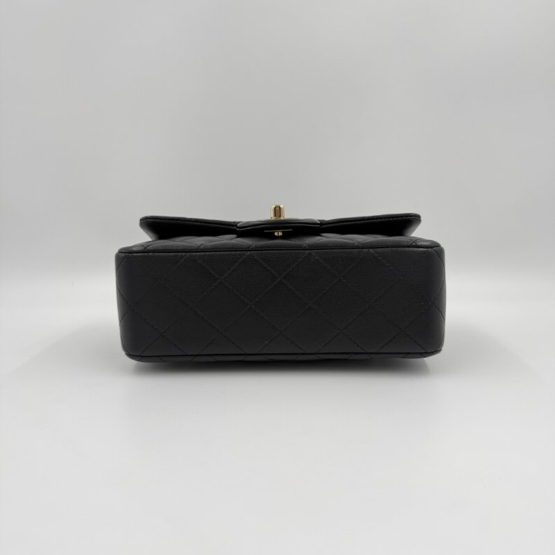 CHANEL-黑色淡金釦羊皮手把20cm coco 手提側背包-9