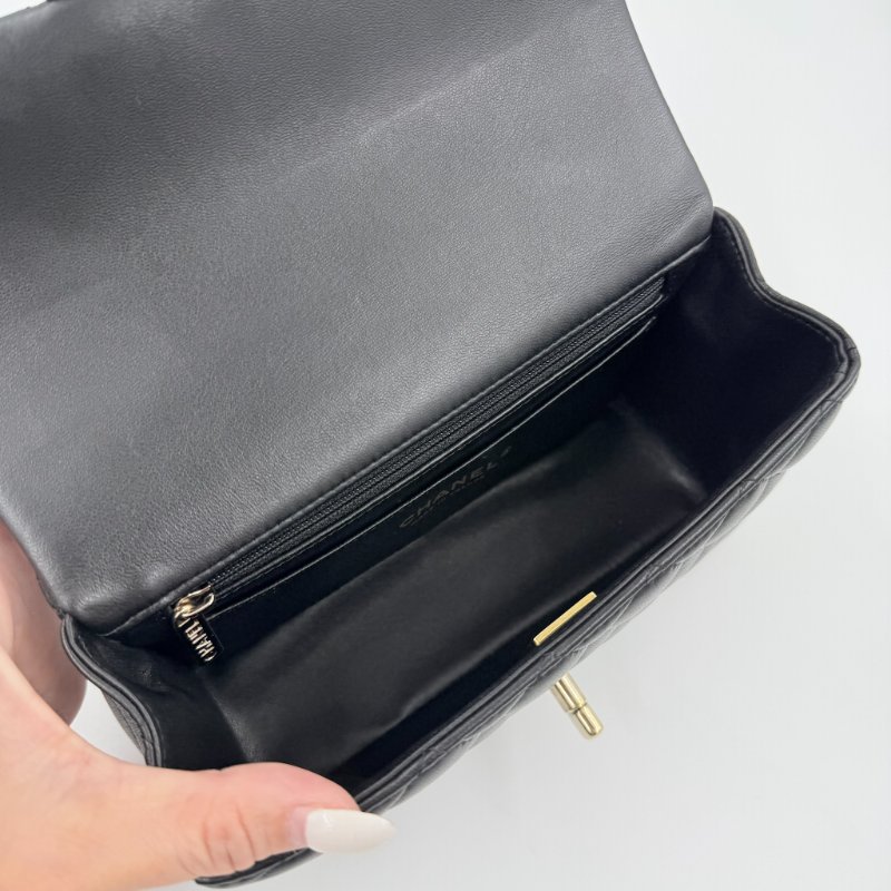 CHANEL-黑色淡金釦羊皮手把20cm coco 手提側背包-14
