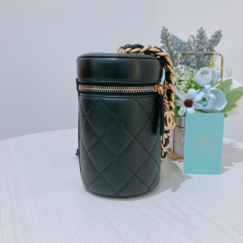 TK2043	 Chanel香奈兒水桶鍊帶包包  Quited Vanity Case Bucket Bag Lambskin-2