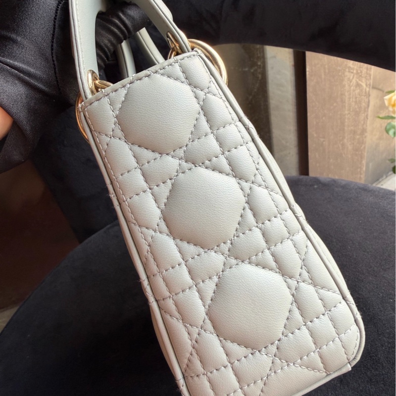 Dior 岩石灰三格戴妃-4