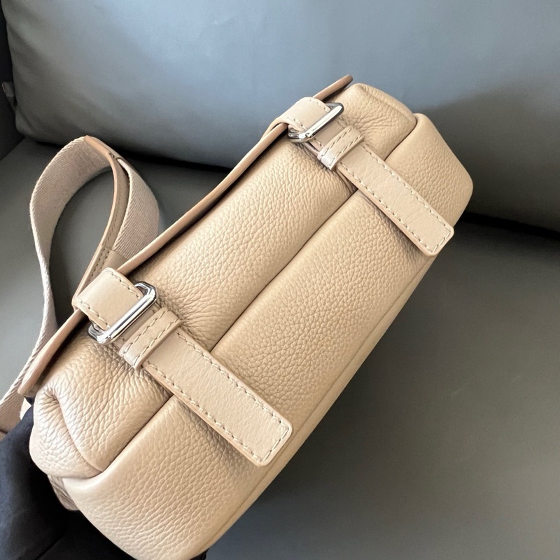 閒置成色羅意威/Loewe 大象灰郵差包 斜挎包-4